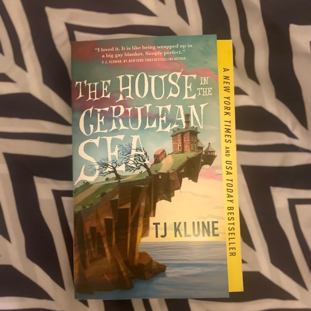 Book: HOUSE BY THE CERULEAN SEA